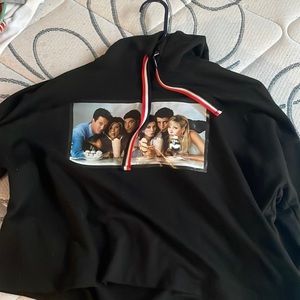 Friends pullover
